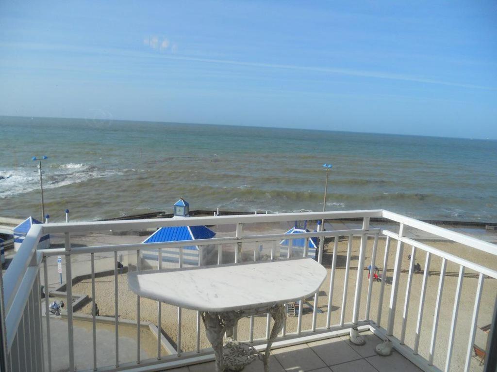 Duplex Face Mer Wimereux Luaran gambar